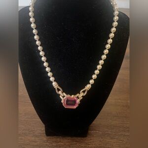 Elegant Pearl and Gold Necklace with Pink Gemstone